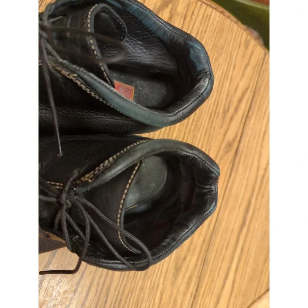 Cole Haan Country Black Leather‎ Boots 11 B Ankle Boot Bootie Chukka
